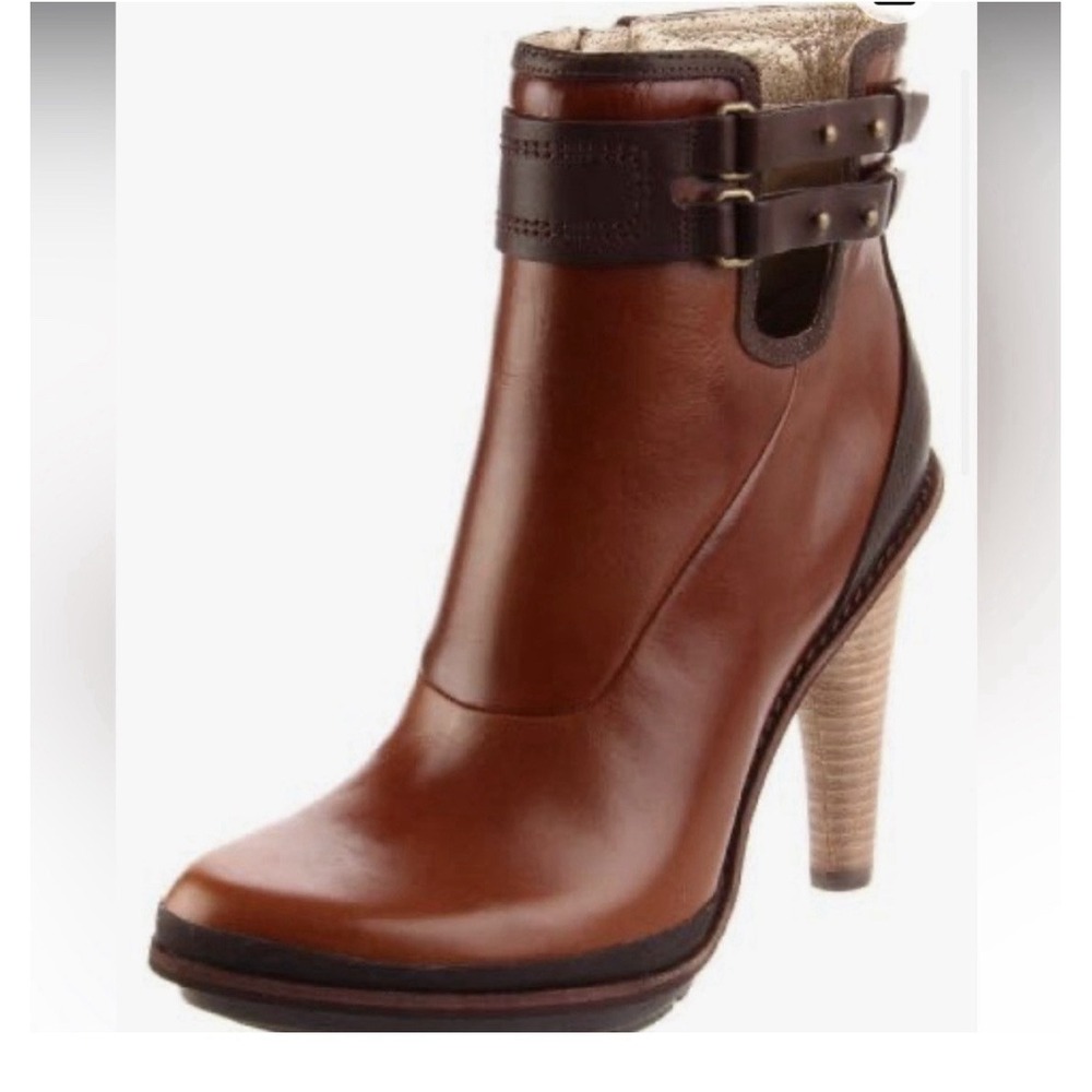 Tsubo Women's Brown Leather Stacked Heel Side Zip Ankle Boots Sz7